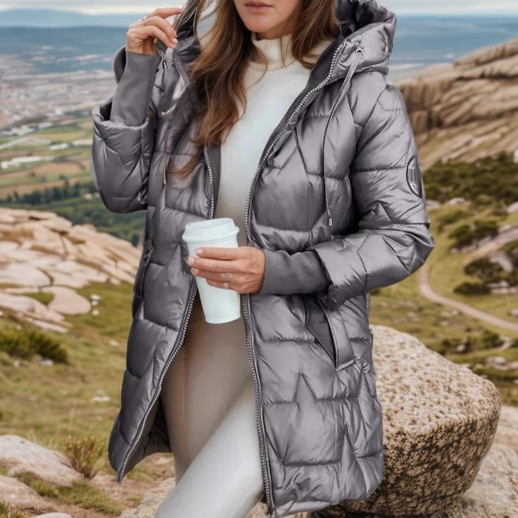 Jaqueta LaBelle™ em Matelassê Térmico Premium com Capuz / Para Mulheres que Não Abrem Mão do Estilo!