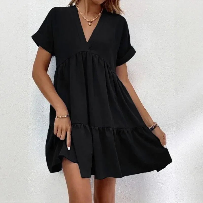 Vestido Viviê™ em Viscose Leve com Babado Amplo e Gola V / Delicadeza Atemporal com Caimento Livre e Sofisticado!