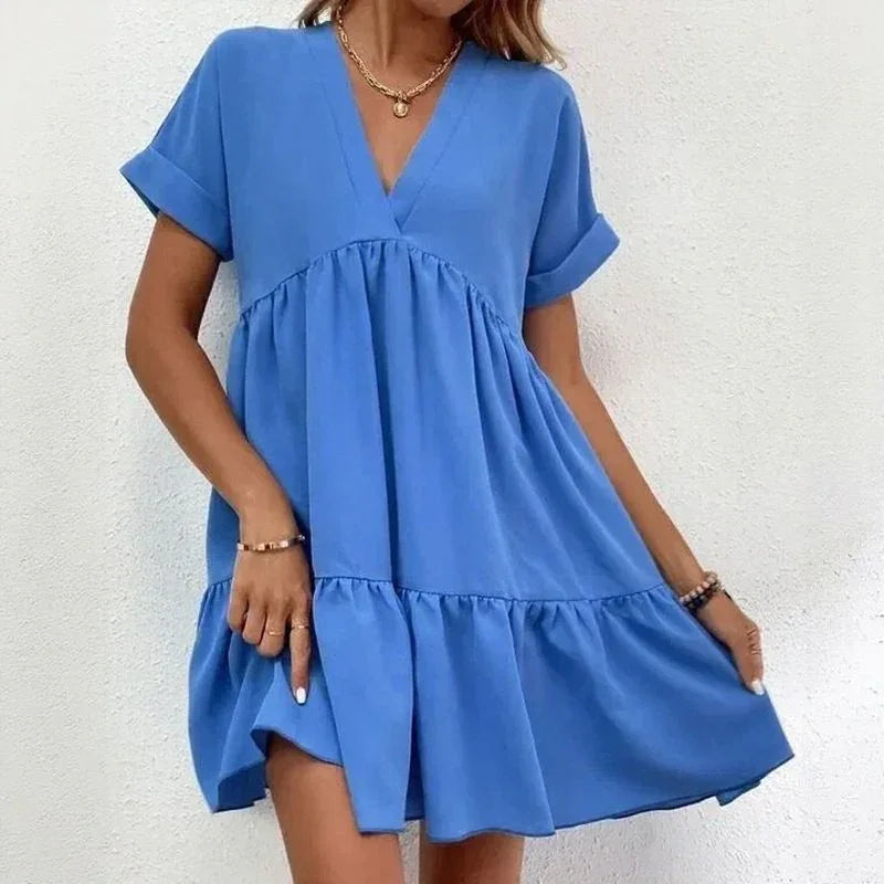 Vestido Viviê™ em Viscose Leve com Babado Amplo e Gola V / Delicadeza Atemporal com Caimento Livre e Sofisticado!
