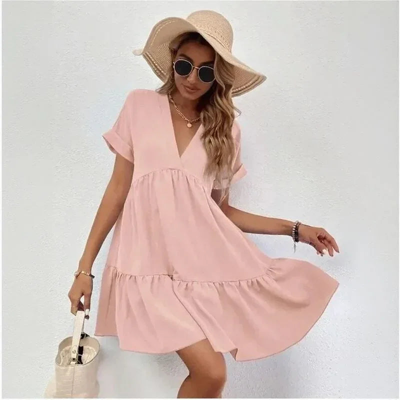 Vestido Viviê™ em Viscose Leve com Babado Amplo e Gola V / Delicadeza Atemporal com Caimento Livre e Sofisticado!