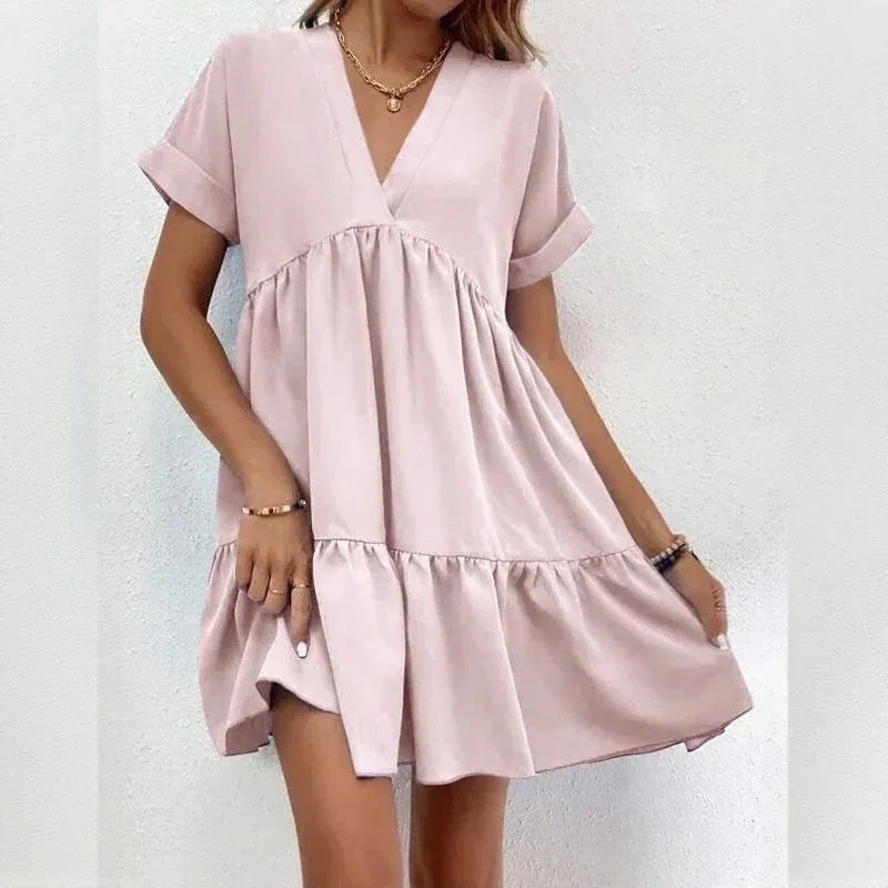 Vestido Viviê™ em Viscose Leve com Babado Amplo e Gola V / Delicadeza Atemporal com Caimento Livre e Sofisticado!