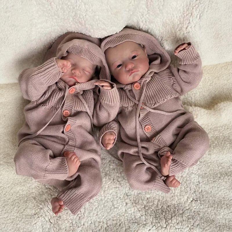 Boneca Reborn Modern Lar™ com Roupa Feita à Mão / Realismo Surpreendente e Acabamento Rico em Cada Detalhe!