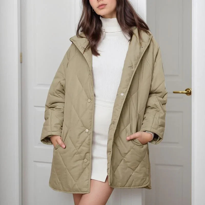 Casaco Mirella™ Estilo Parka com Matelassê Aconchegante / Aconchego Feminino com Estilo Contemporâneo para Enfrentar o Inverno com Classe!