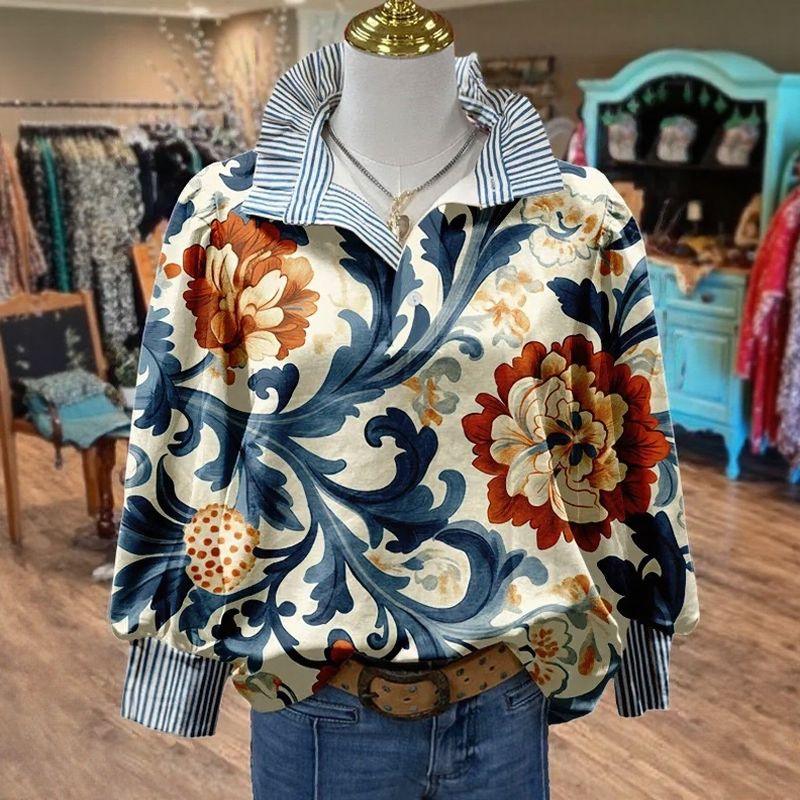 Blusa Toscana™ com Gola Camisaria Listrada e Estampa Barroca Floral / O Encontro do Estilo Casual com o Requinte Artesanal!