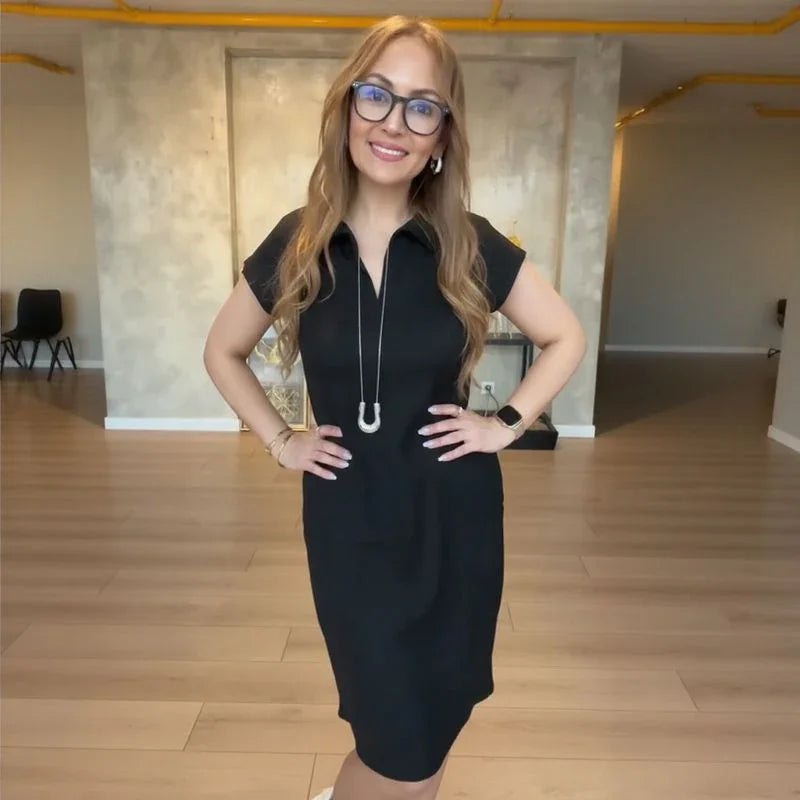 Vestido Polo Solene™ com Design Minimalista Elegante / Uma Peça Essencial para a Mulher Contemporânea!