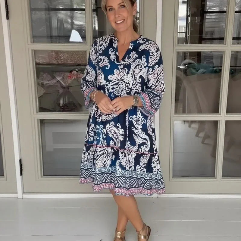 Vestido Glenda™ em Viscose Acetinada com Estampa Boho / O Encanto da Liberdade com Sofisticação!