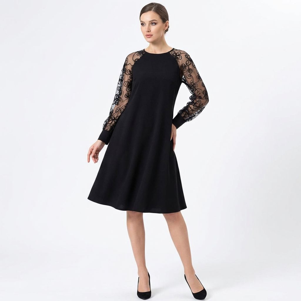 Vestido Madeline™ em Crepe Italiano com Renda Trabalhada