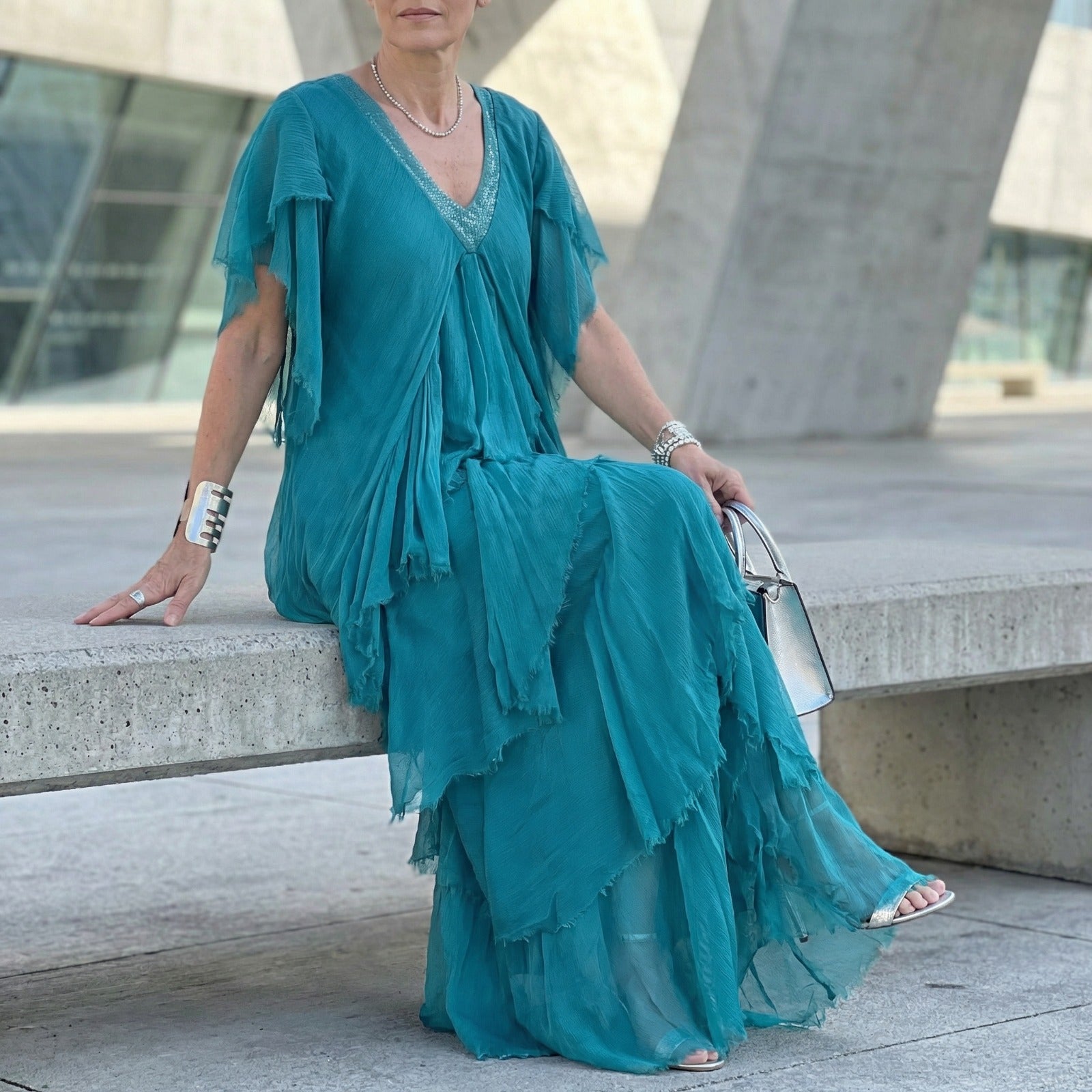 Vestido Fluído Chic Bella™ Em Camadas / A Combinação Perfeita de Conforto e Estilo para Todas as Estações!