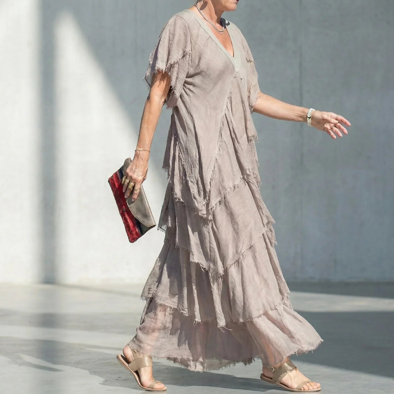 Vestido Fluído Chic Bella™ Em Camadas / A Combinação Perfeita de Conforto e Estilo para Todas as Estações!