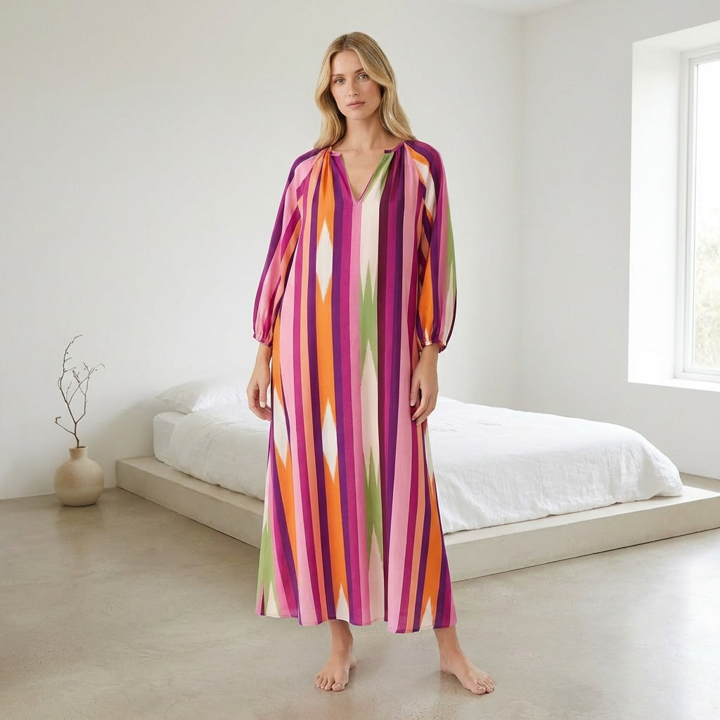 Vestido Camélia™ em Viscose com Decote em V e Mangas Levemente Bufantes