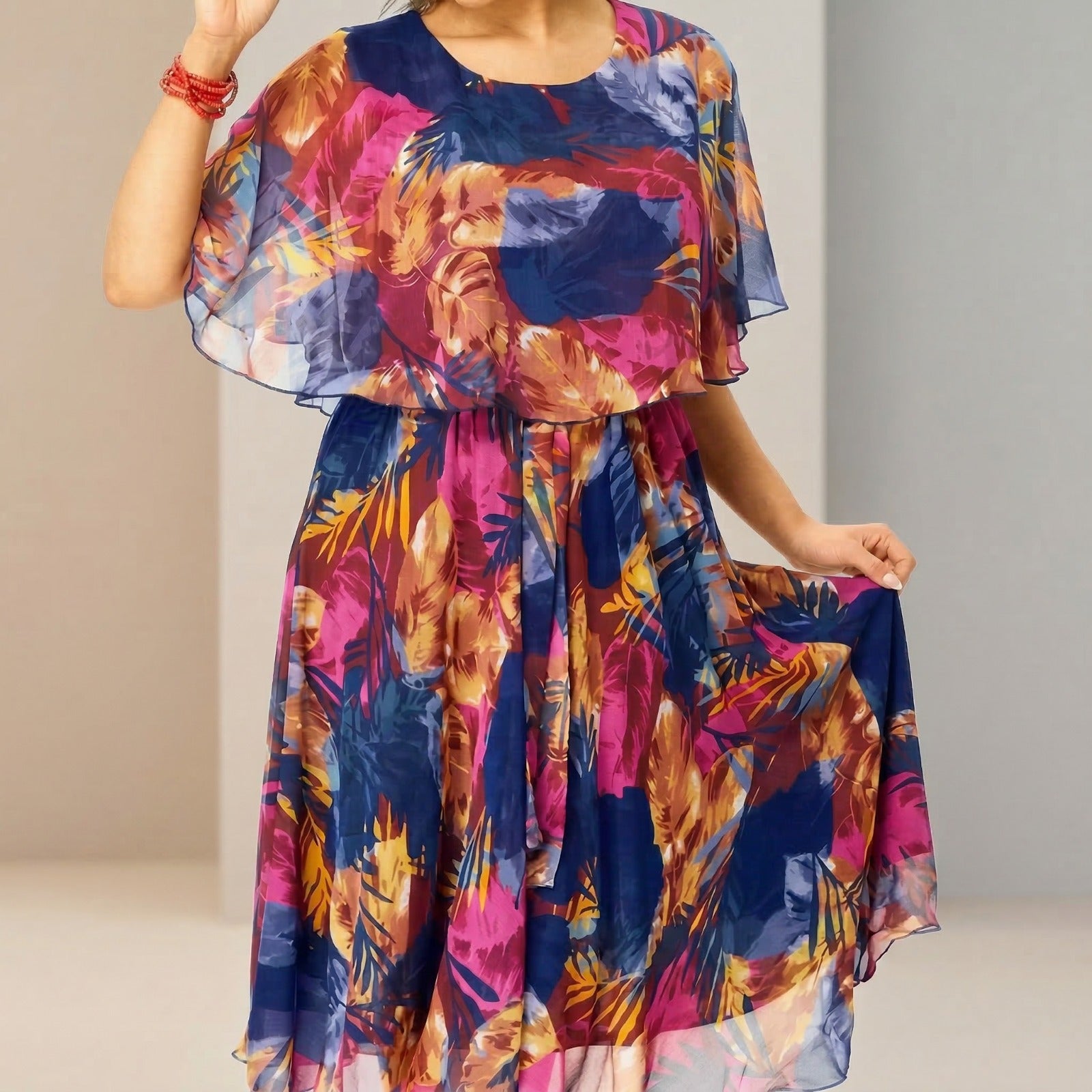 Vestido Tropicália™ Midi Estampado com Sobreposição