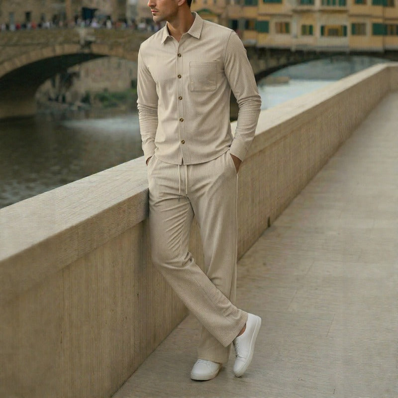 Conjunto Monte Carlo™ com Textura Leve e Calça com Cós Elástico Ajustável