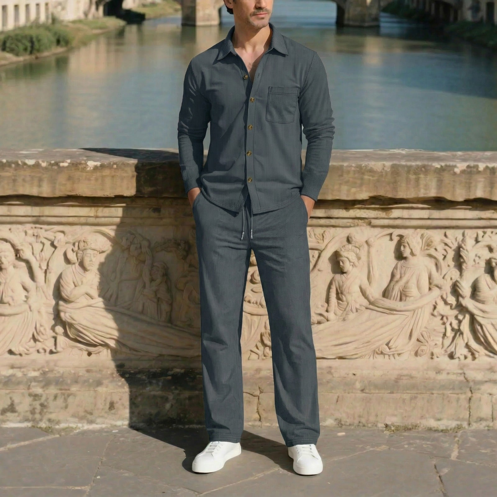 Conjunto Monte Carlo™ com Textura Leve e Calça com Cós Elástico Ajustável