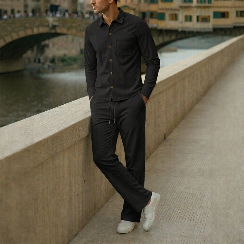 Conjunto Monte Carlo™ com Textura Leve e Calça com Cós Elástico Ajustável