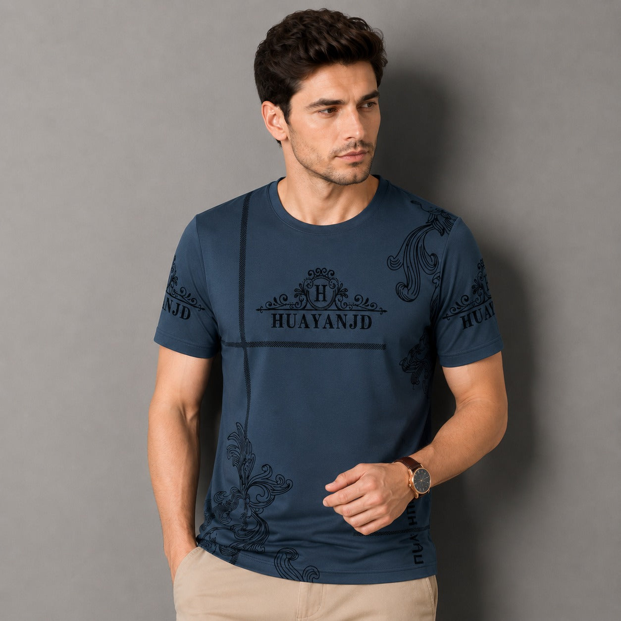 Camiseta Vittore™ com Gola Redonda e Estampa Contemporânea / Ideal para um visual moderno em qualquer ocasião