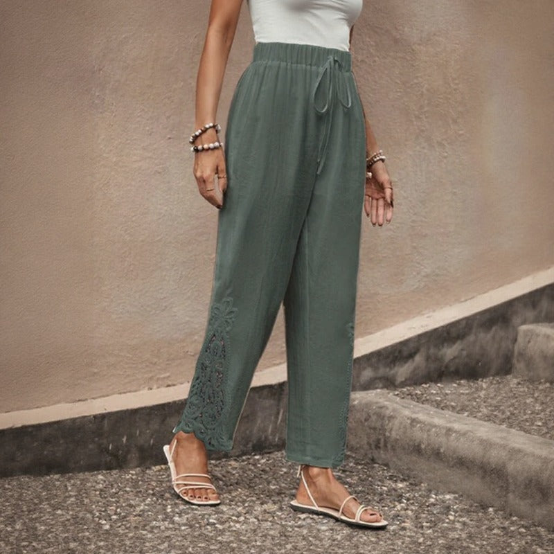 Calça Vionna™ Com Bordado Vazado Na Barra E Caimento Leve / Elegância Casual Sem Apertar