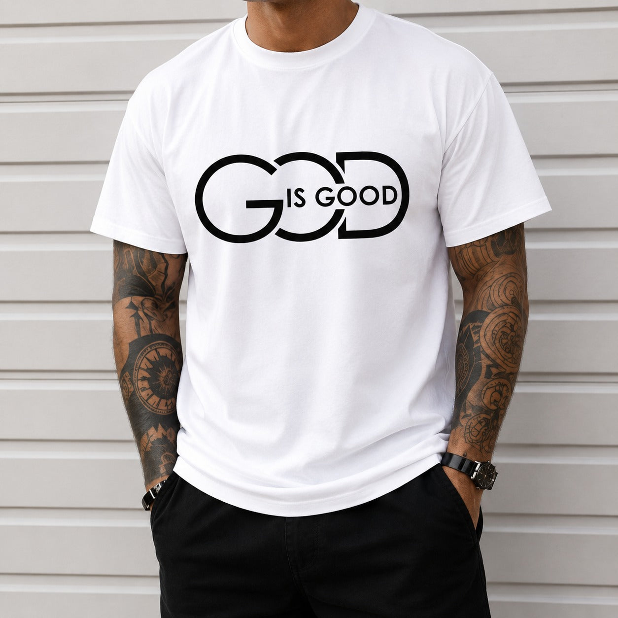 Camiseta Blaine™ com Estampa Tipográfica Frontal e Gola Redonda / Conforto Para Acompanhar Sua Rotina