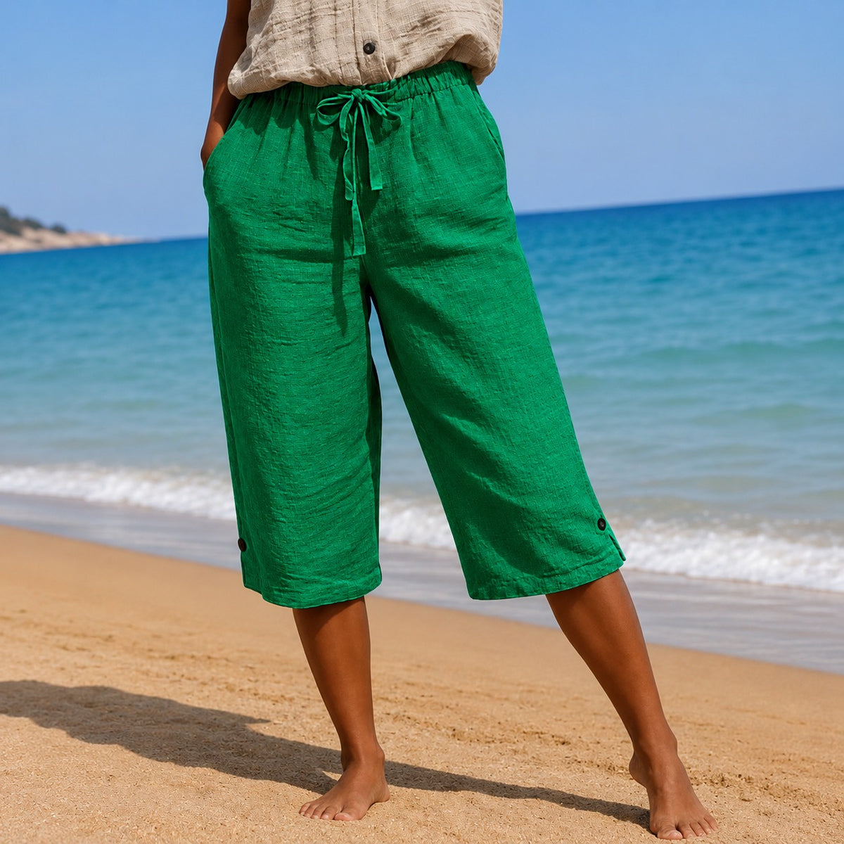 Calça Pantacourt Samara™ com Cós Ajustável, Bolsos Laterais e Barra com Botão / Versátil Para Viagens e Passeios