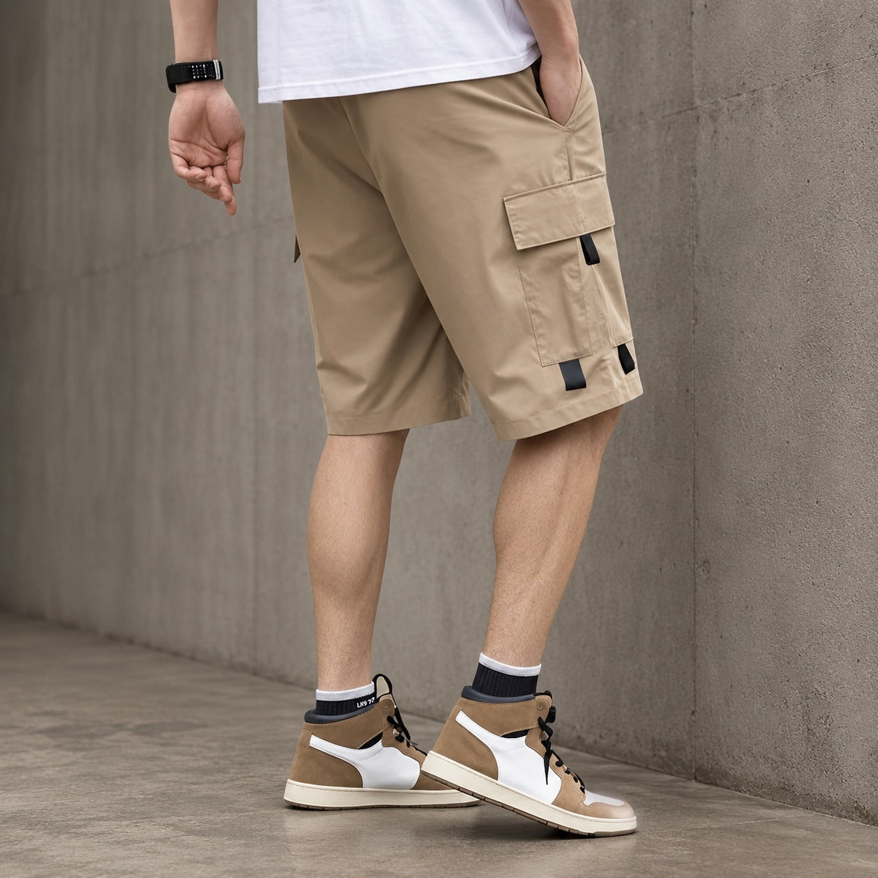 Bermuda Brenor™ com Bolsos com Aba e Cordão Ajustável / Praticidade Para Acompanhar A Rotina com Conforto.