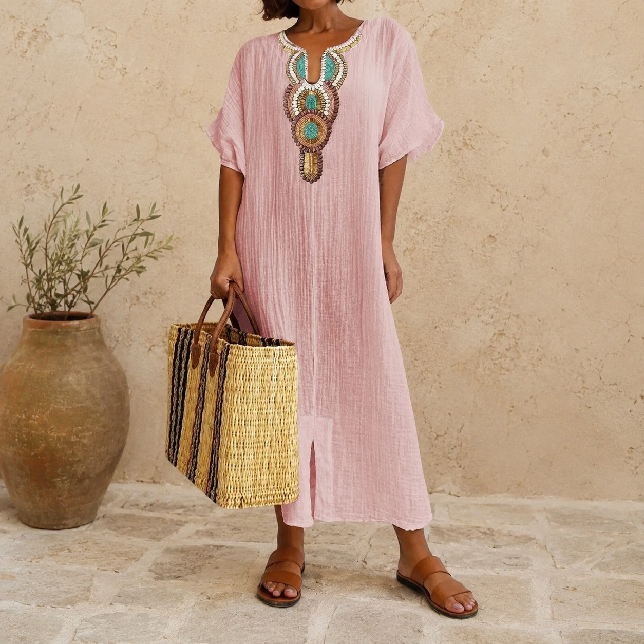 Vestido Almara™ com Design Mediterrâneo Vintage, Gola Estruturada e Abertura na Barra
