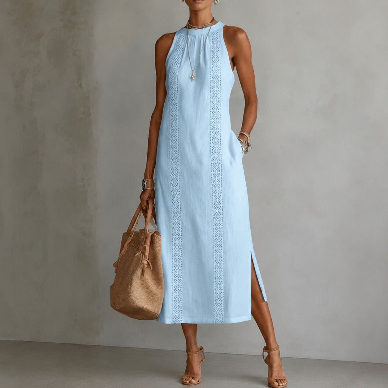 Vestido Coralia™ em Linho de Algodão, Saia Godê e Detalhes Ornamentais Verticais