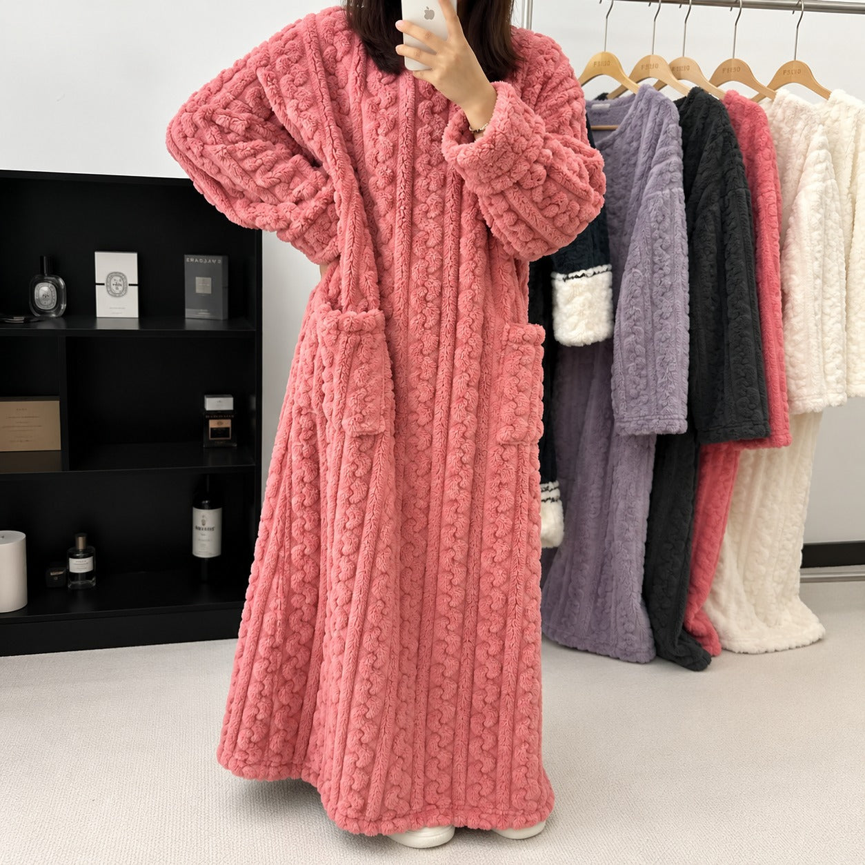 Pijama Longo Luna™ Estilo Cobertor com Toque Felpudo Quentinho e Textura Suave / O Aconchego de Vestir a Sua Coberta Favorita