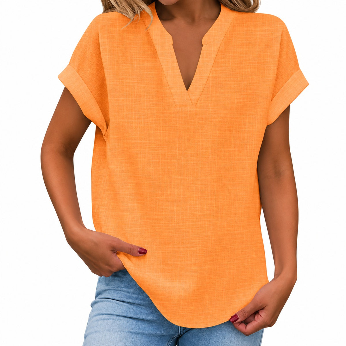 Blusa Maíra™ com Mangas Curtas Dobradas e Barra Arredondada / Uma escolha prática para dias quentes, passeios e viagens