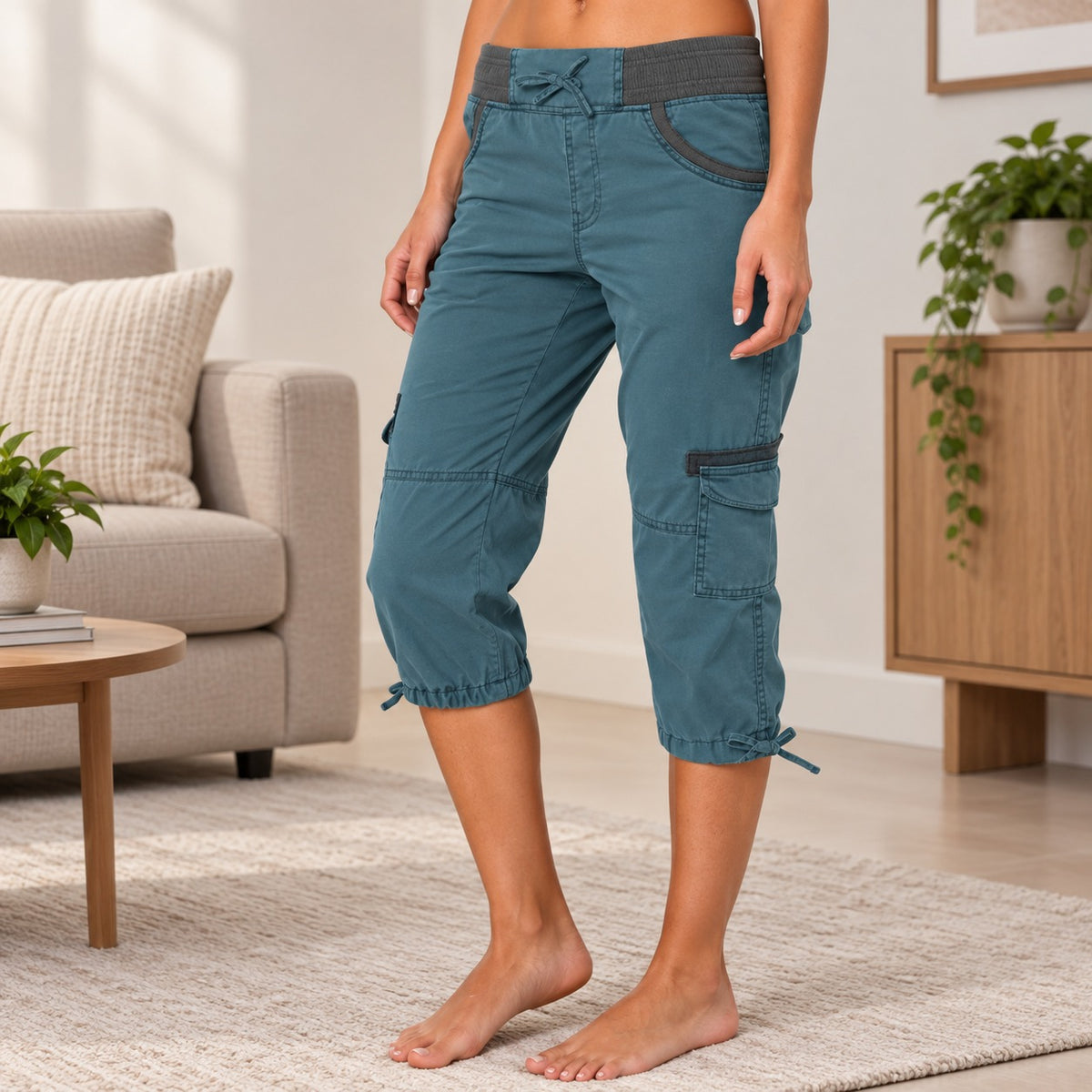 Calça Taíssa™ Capri com Cós Largo e Cordão Ajustável / Funcionalidade com um Toque Urbano