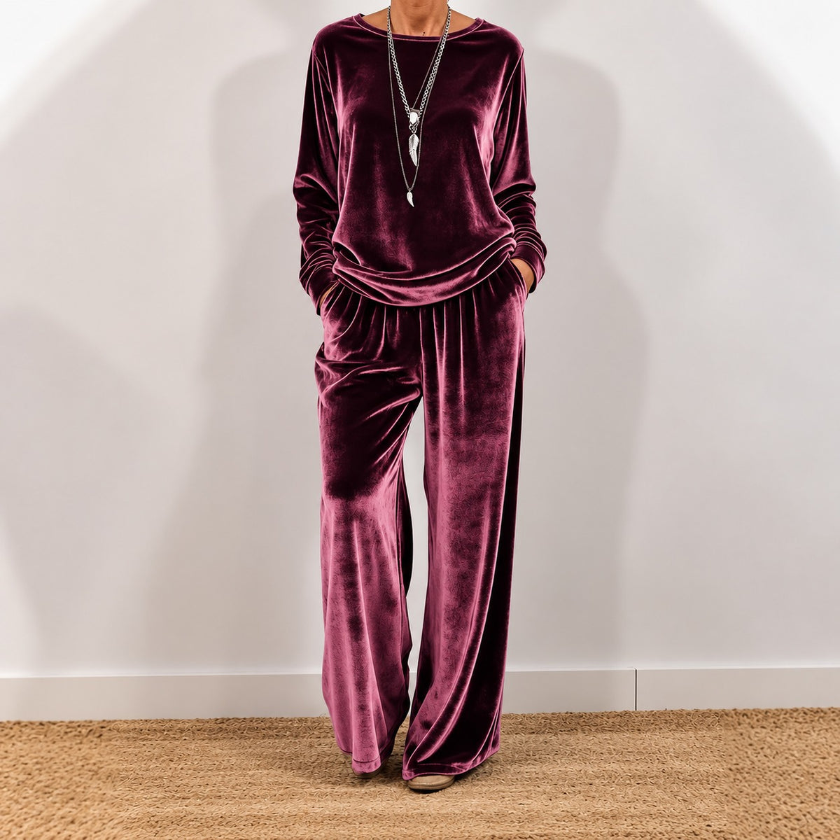 Conjunto Valencia™ em Veludo com Blusa de Manga Longa e Calça Pantalona / Uma Escolha Elegante para Ocasiões que Exigem Conforto