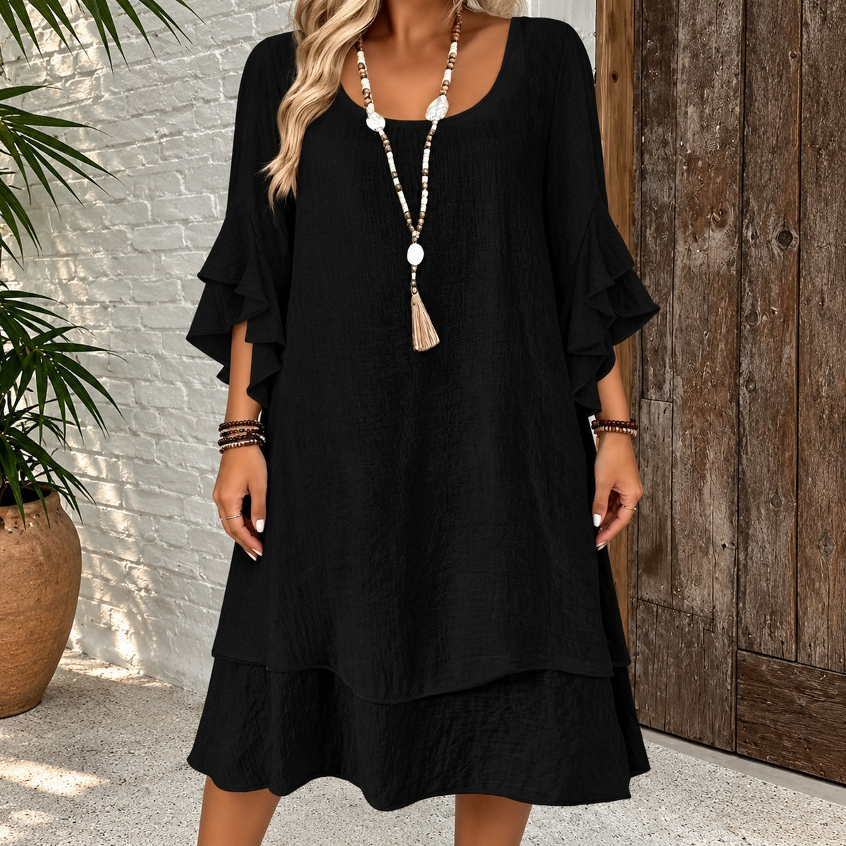 Vestido Pienza™ com Mangas em Babados e Barra em Camadas / Movimento Suave que Reforça a Leveza do Visual.