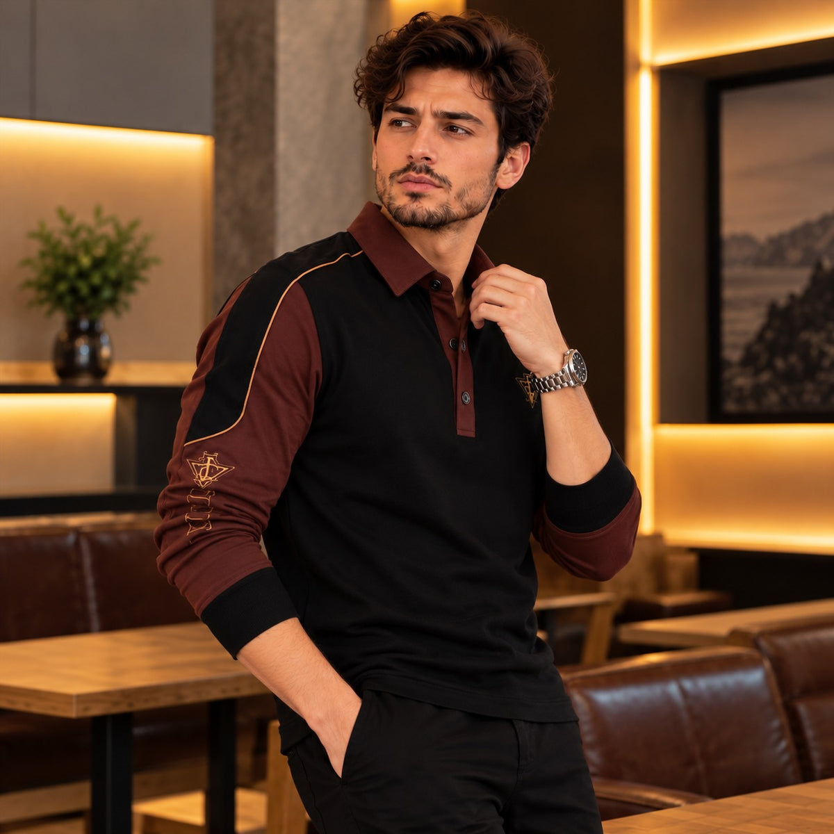 Polo Viena™ com Recortes Contrastantes e Detalhes Bordados / Um Visual Esportivo com Mais Personalidade