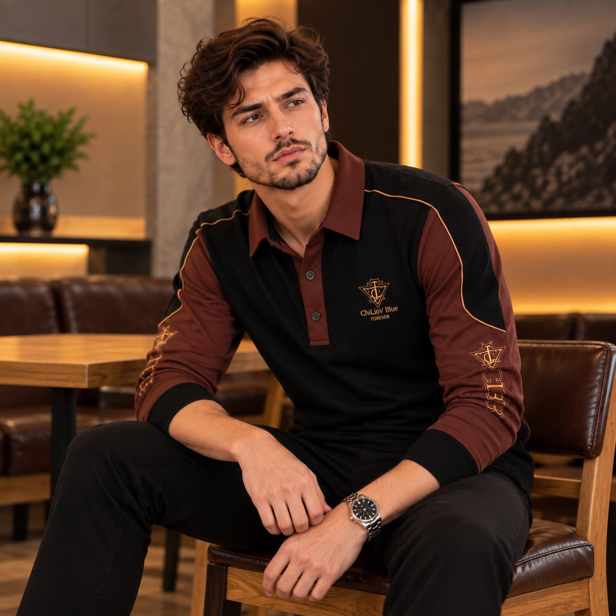 Polo Viena™ com Recortes Contrastantes e Detalhes Bordados / Um Visual Esportivo com Mais Personalidade