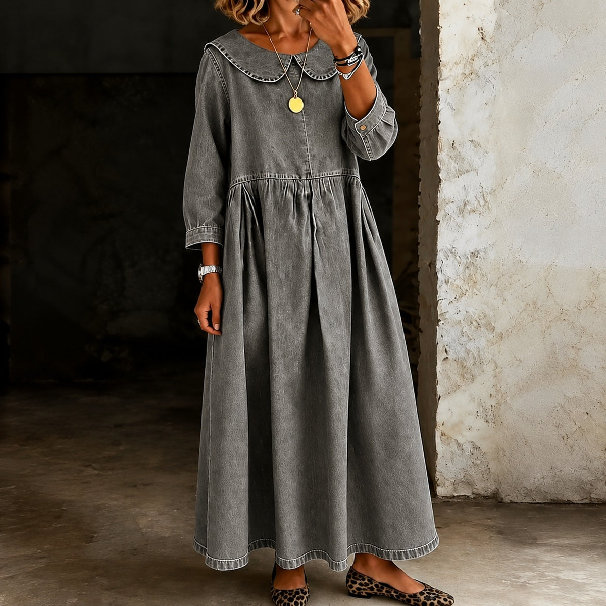 Vestido Marcella™ com Gola Peter Pan e Saia Ampla / Elegância Com Uma Modelagem Confortável
