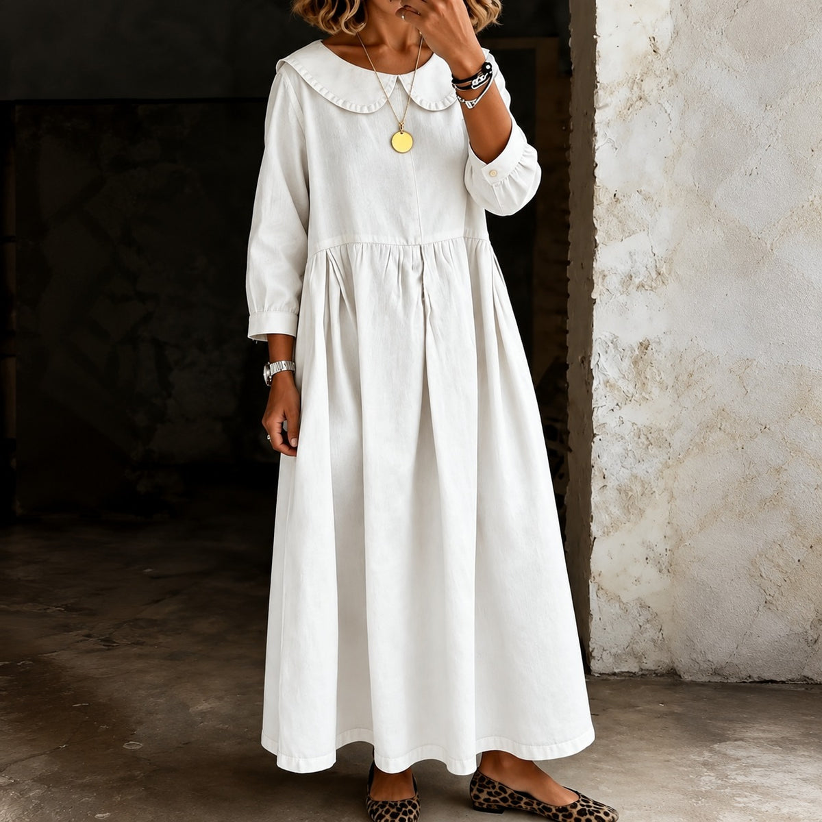 Vestido Marcella™ com Gola Peter Pan e Saia Ampla / Elegância Com Uma Modelagem Confortável