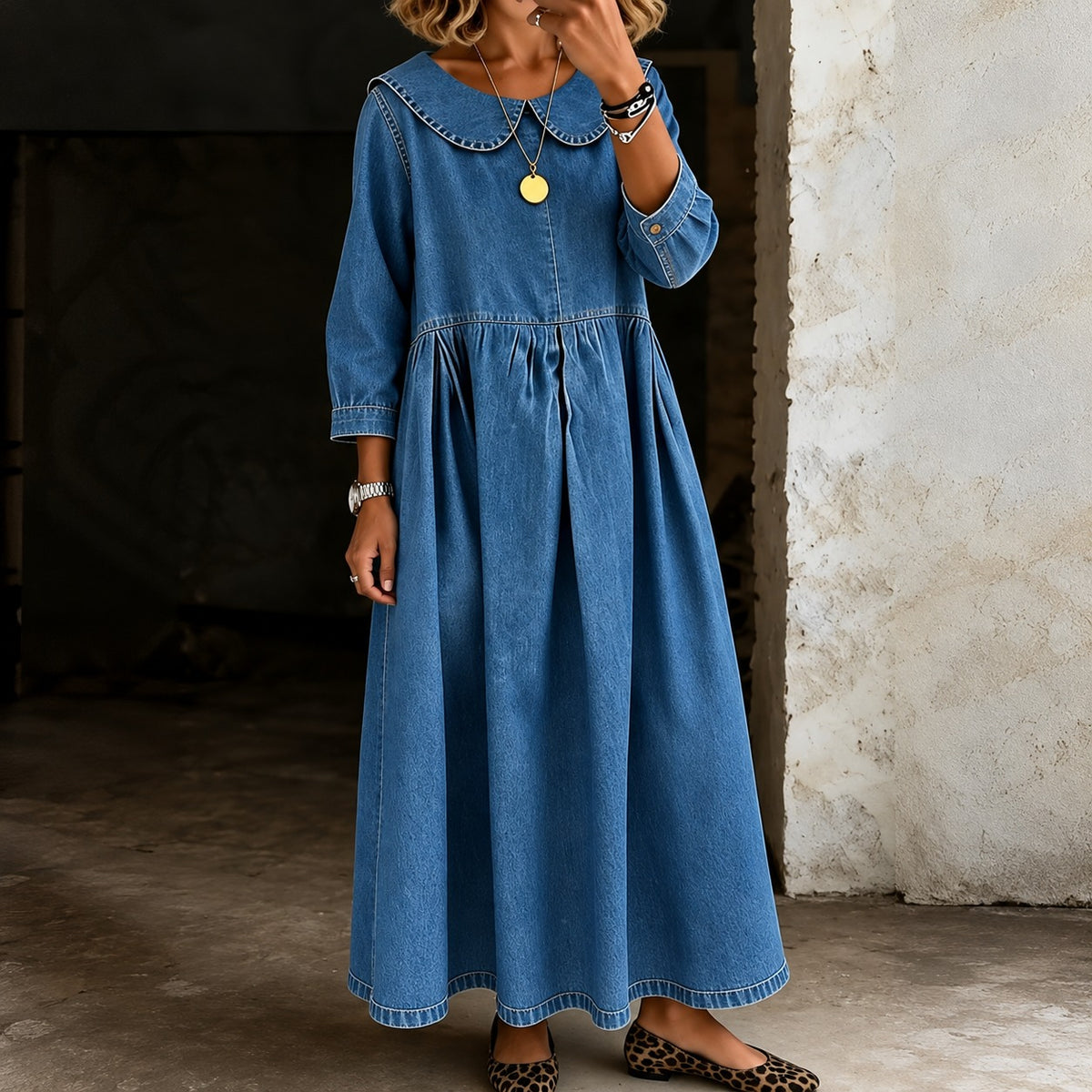 Vestido Marcella™ com Gola Peter Pan e Saia Ampla / Elegância Com Uma Modelagem Confortável