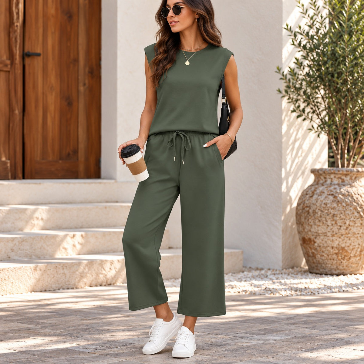 Conjunto Danika™ com Blusa Sem Mangas e Calça Pantalona com Cordão Ajustável
