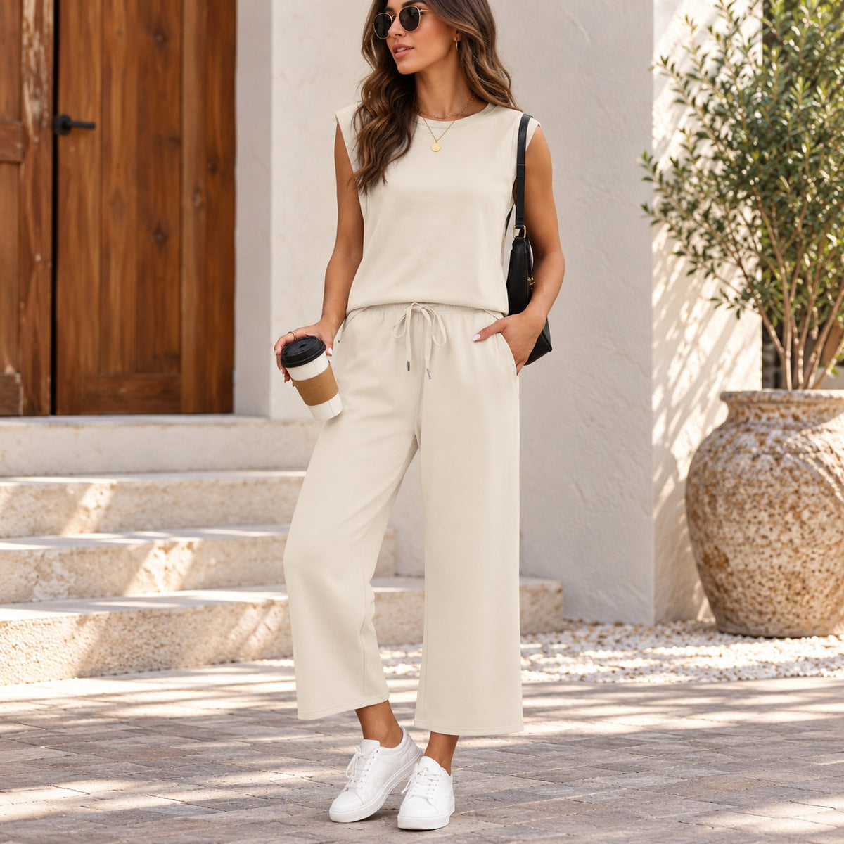Conjunto Danika™ com Blusa Sem Mangas e Calça Pantalona com Cordão Ajustável