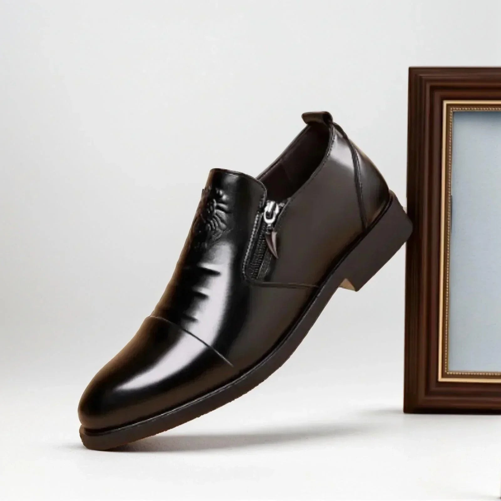 Botas Brave Lion™ Elegância Suprema/ O Poder e o Estilo dos Reis em Seus Pés!