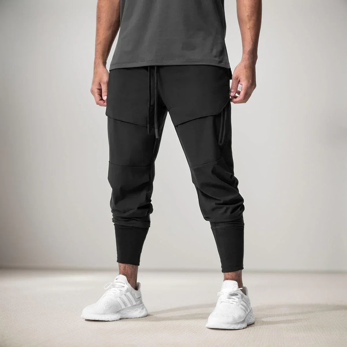 Calça Jogger Performance Titan™ com Suporte Inteligente para Toalha / Liberdade, Estilo e Funcionalidade em Uma Só Peça!