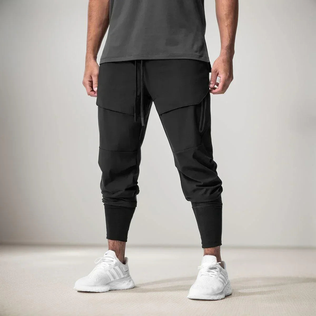 Calça Jogger Performance Titan™ com Suporte Inteligente para Toalha / Liberdade, Estilo e Funcionalidade em Uma Só Peça!