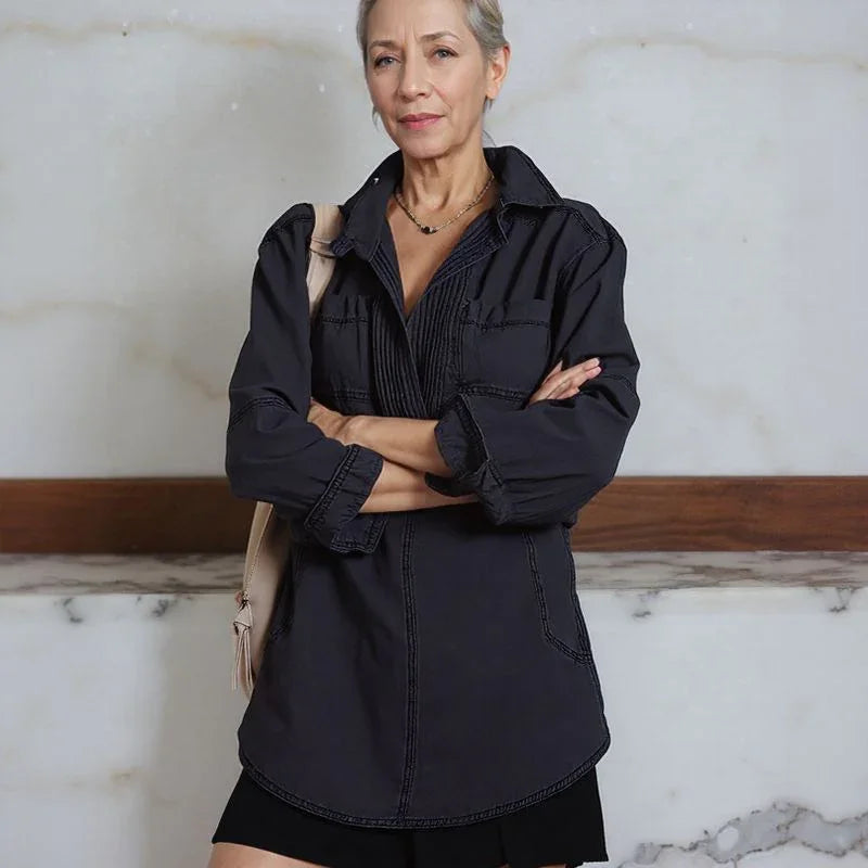 Blusa Jeans Riverland™ Oversized com Gola Aberta e Costuras Marcadas / Para Quem Valoriza Conforto e Autenticidade!