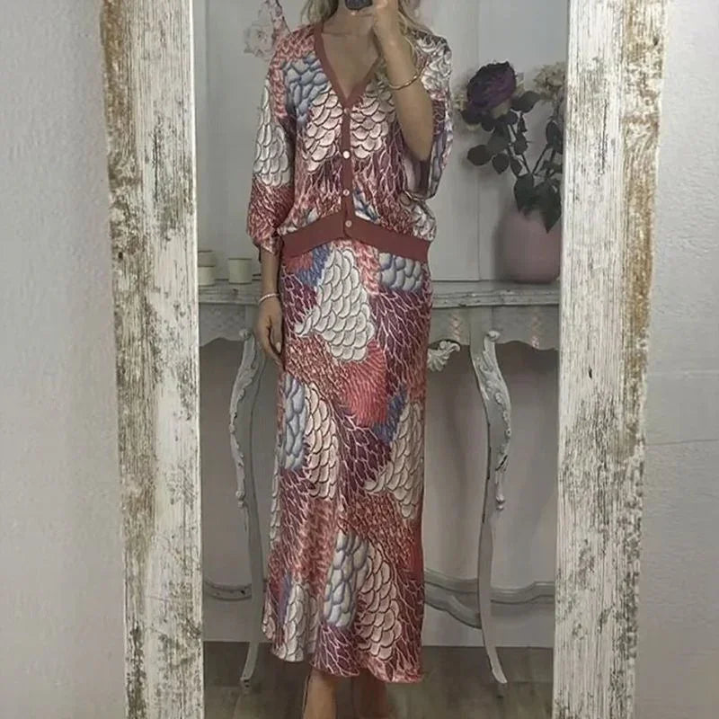 Conjunto Sakura™ em Cetim Premium com Blusa Kimono e Saia Longa Estampada / Feminilidade Sofisticada que Brilha em Qualquer Ocasião!