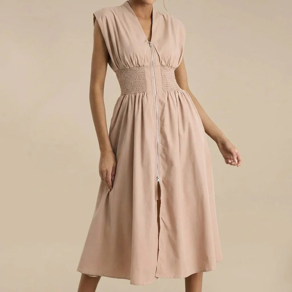 Vestido Valenza™ em Sarja Premium com Cintura Marcada / Corte Preciso, Silhueta Imponente e Estilo Contemporâneo!