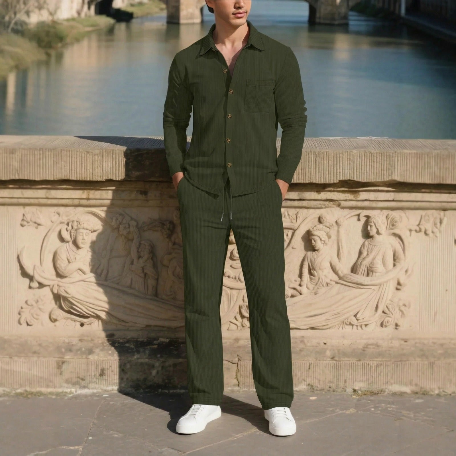 Conjunto Monte Carlo™ com Textura Leve e Calça com Cós Elástico Ajustável