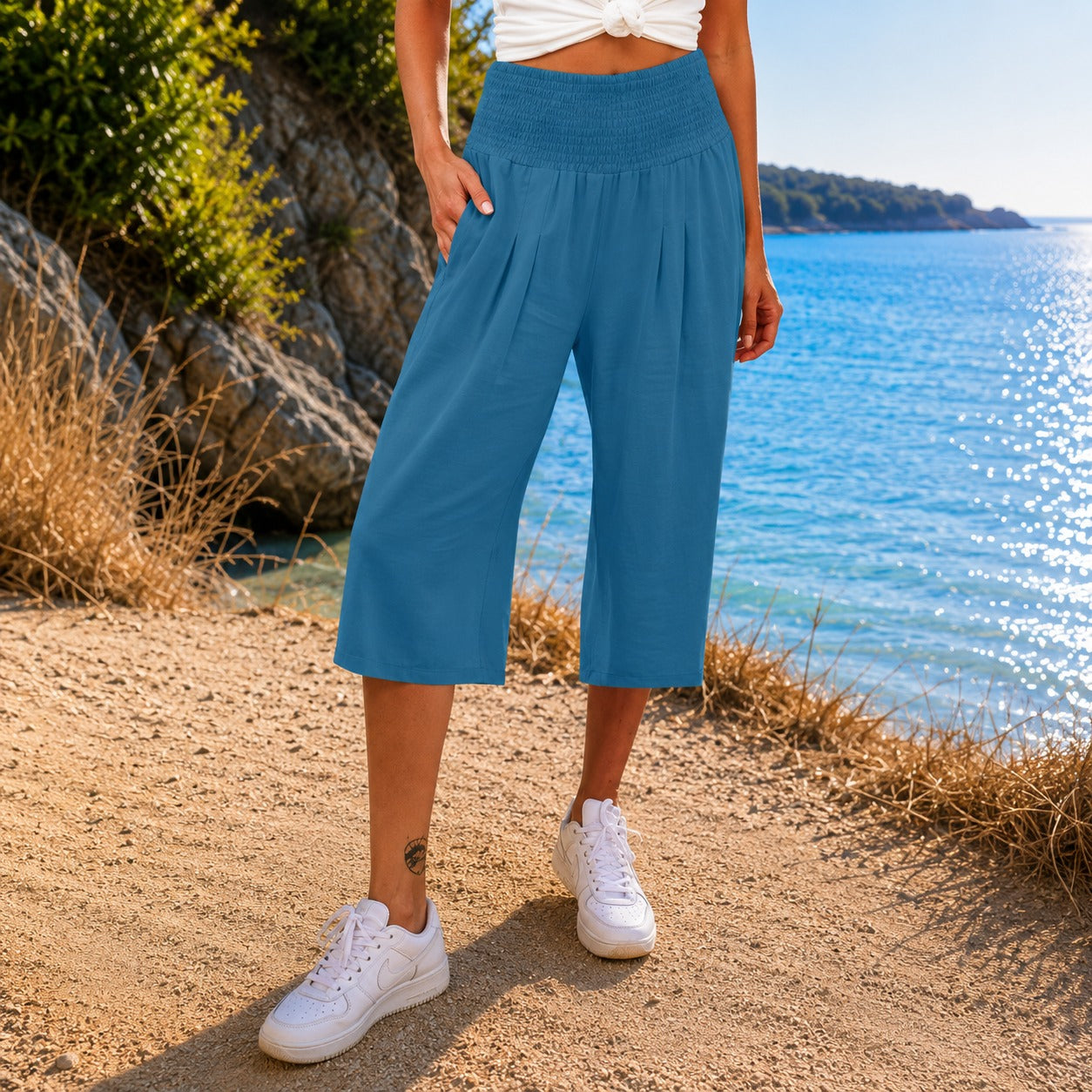 Calça Capri Rosetta™ em Linho de Algodão com Cós Franzido Elegante