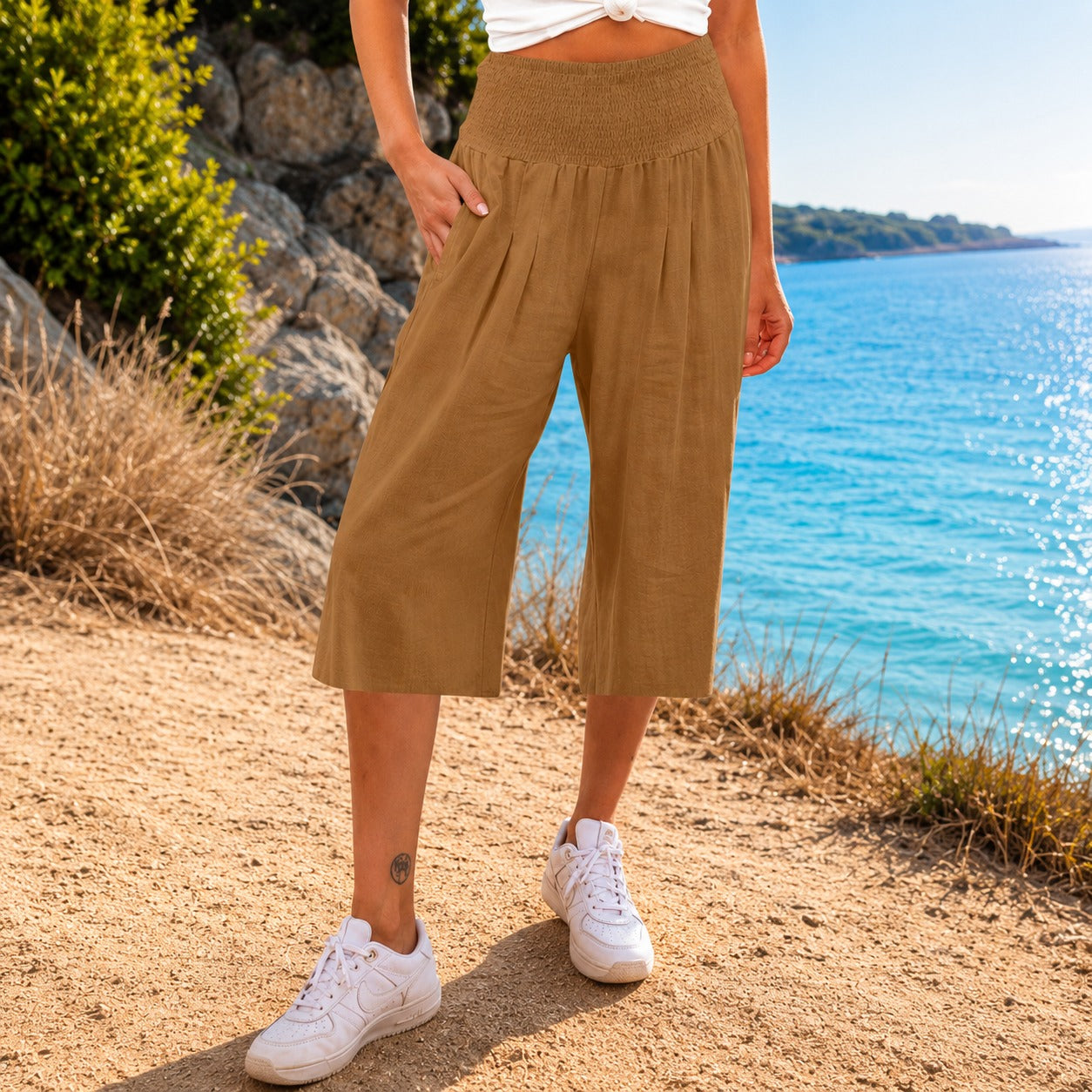 Calça Capri Rosetta™ em Linho de Algodão com Cós Franzido Elegante
