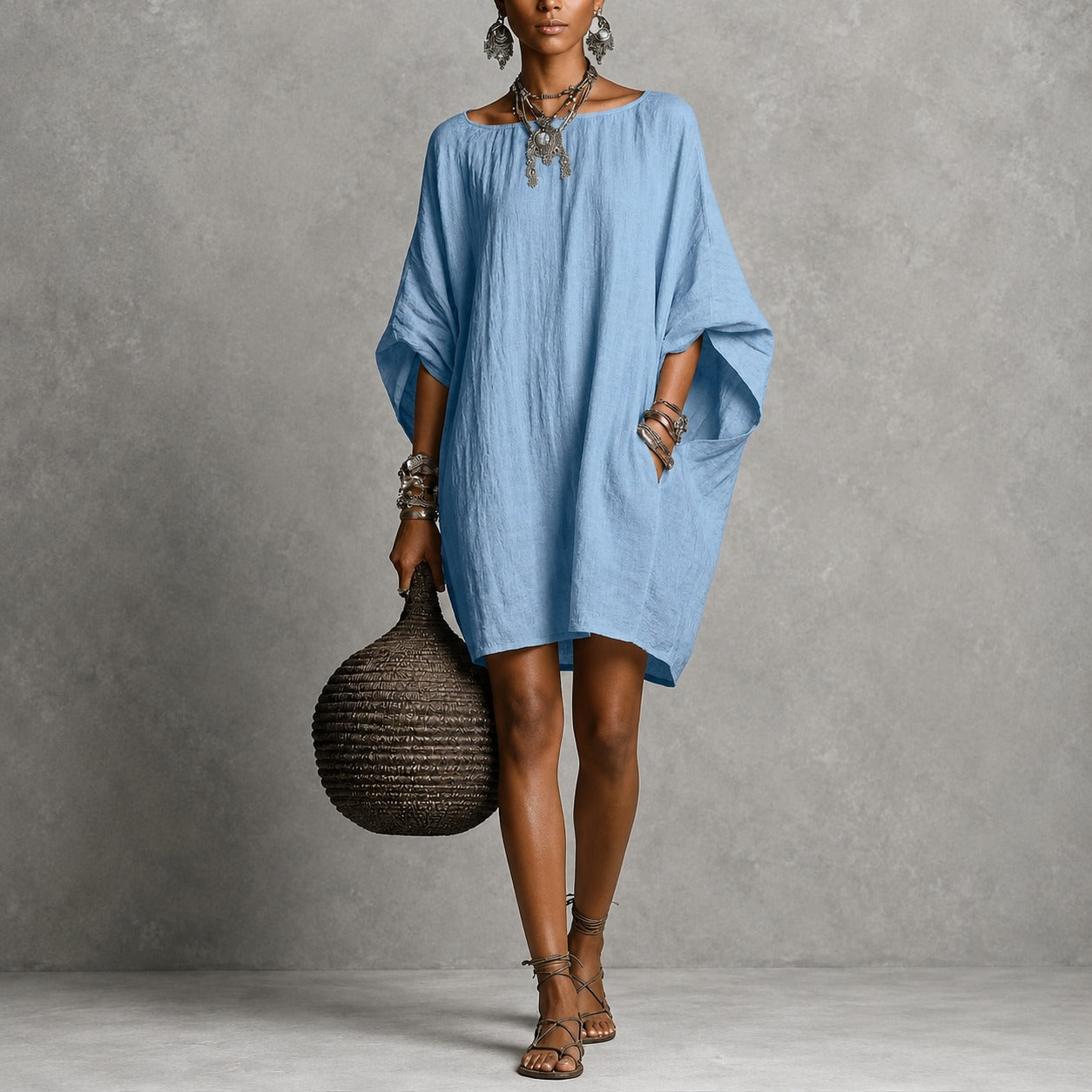 Vestido Juliana™ em Linho de Algodão com Modelagem Ampla e Decote Redondo