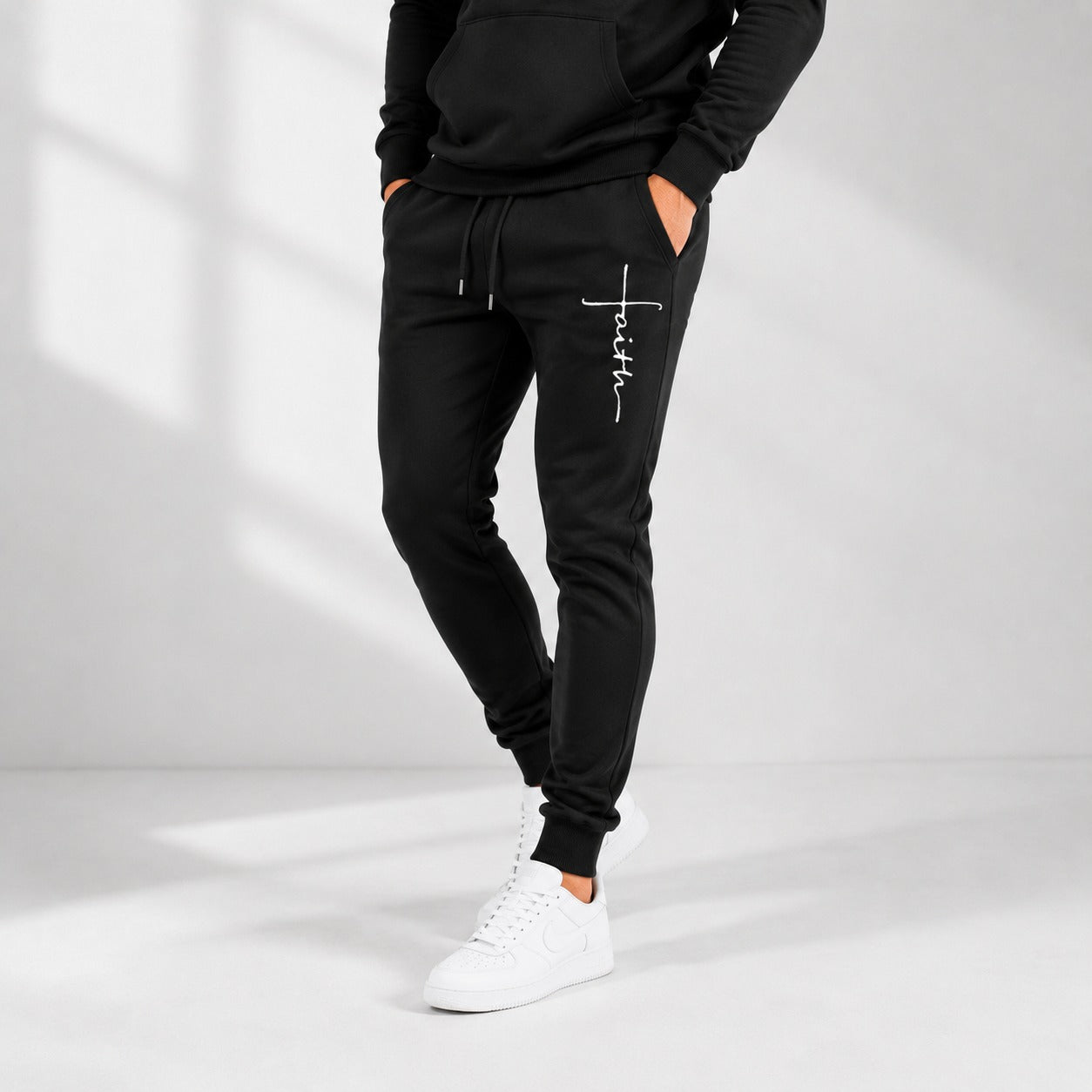 Conjunto Raviel™ com Estampa Faith, Moletom de Capuz e Calça Jogger