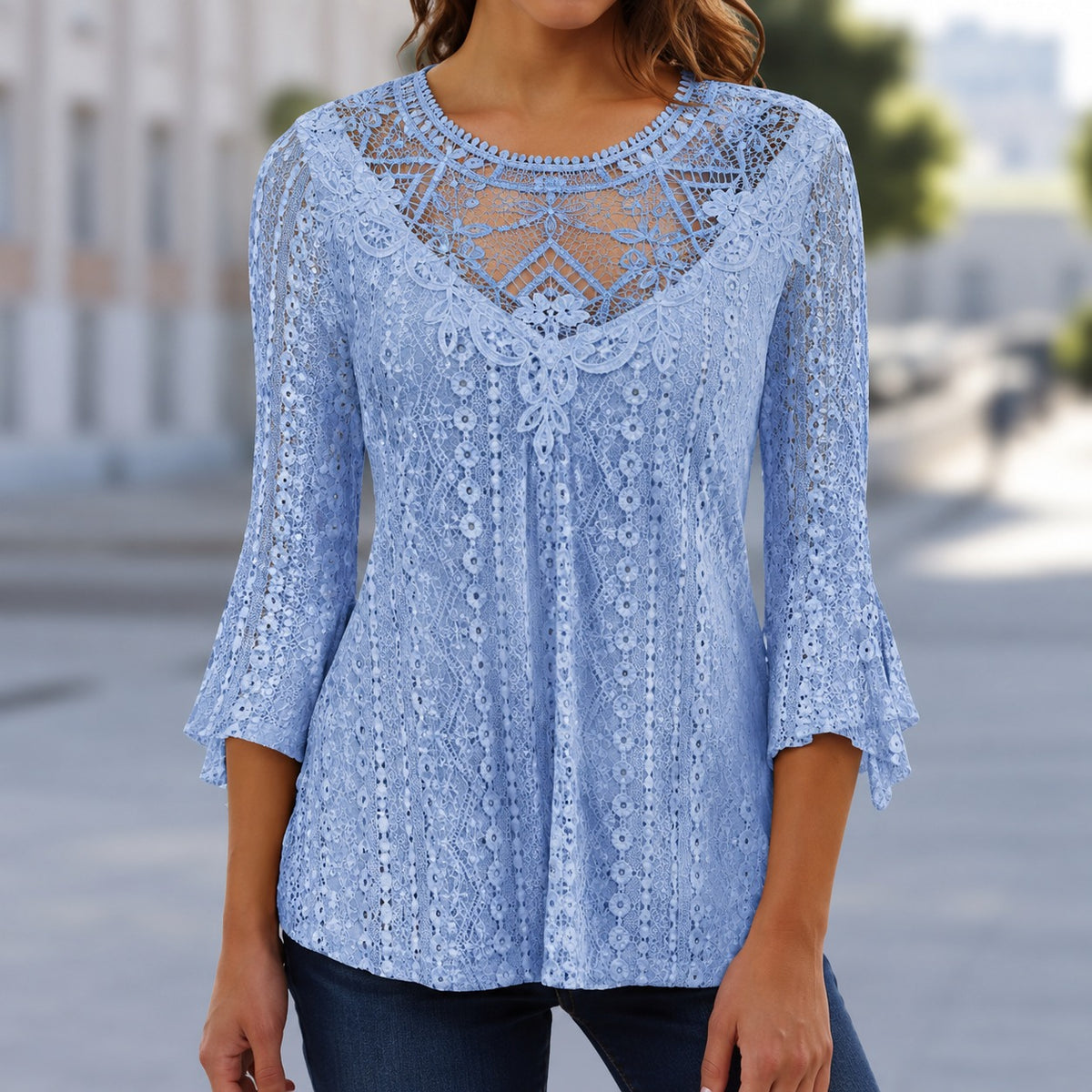 Blusa Pescara™ com Bordado Ornamental, Detalhes Rendados e Mangas Amplas