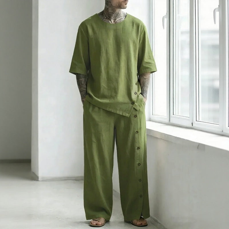 Conjunto Alessio™ com Camiseta Oversized, Calça de Modelagem Ampla e Fileira de Botões Laterais / Um Visual Minimalista com Detalhes Que Fazem Toda a Diferença